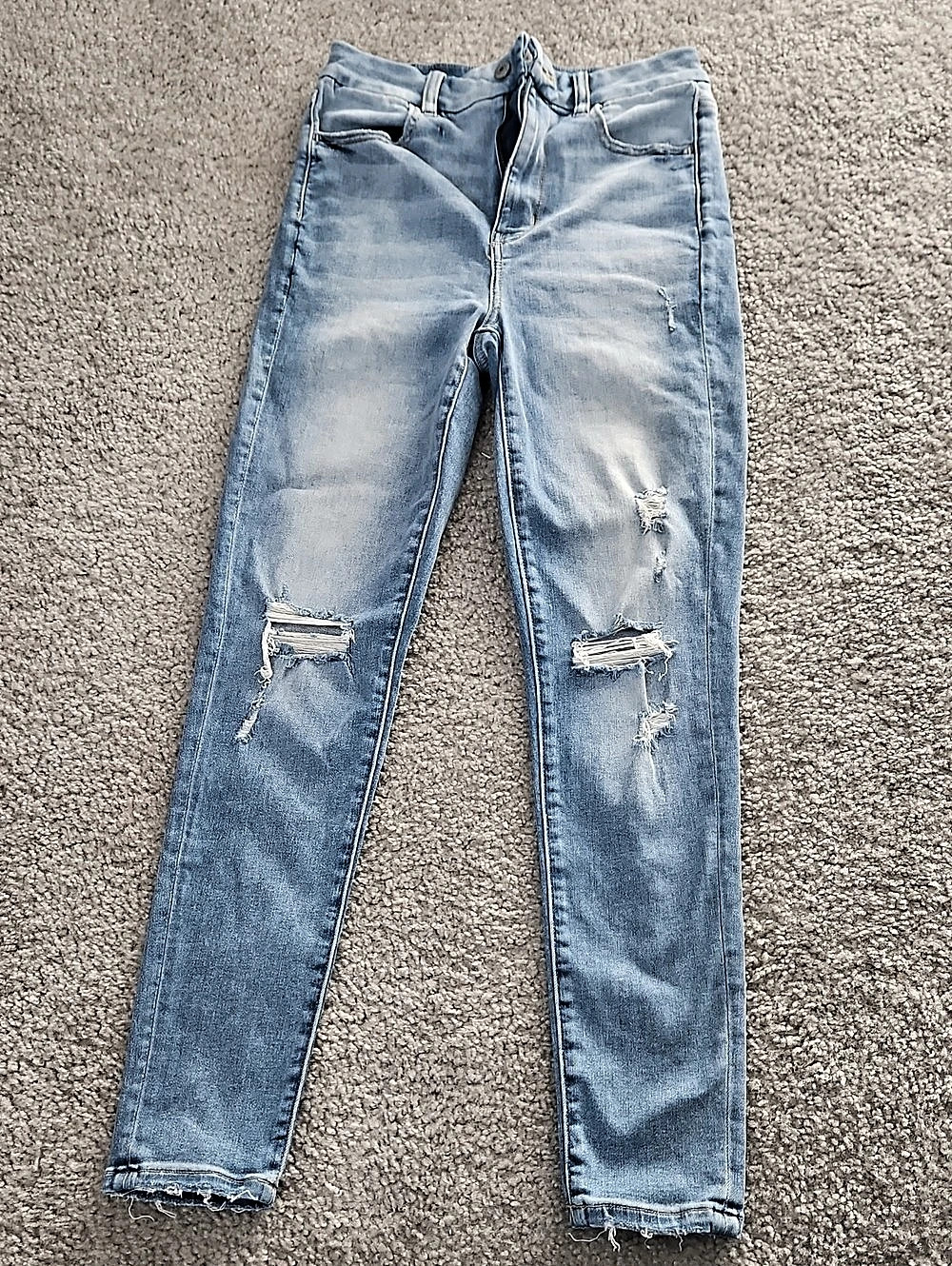 American Eagle AE High-Waisted Next Levele stretch Ripped Jegging Skinny Jeans